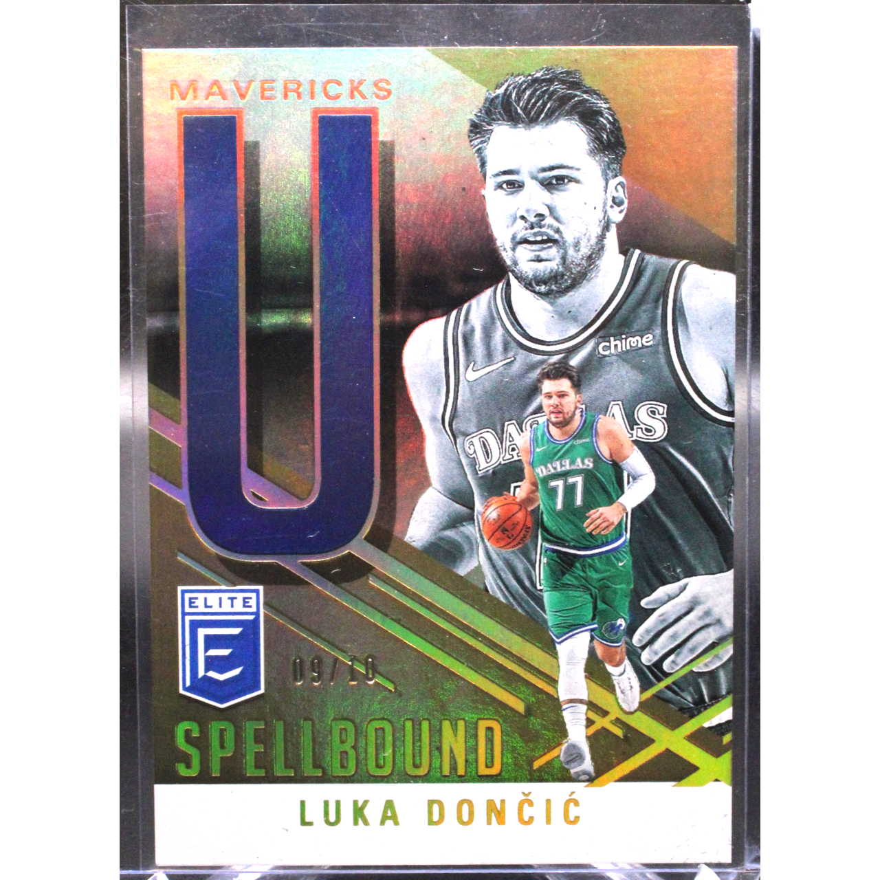 2020-21 Panini Obsidian - Luka Doncic 17 - Gold Spellbound 9/10