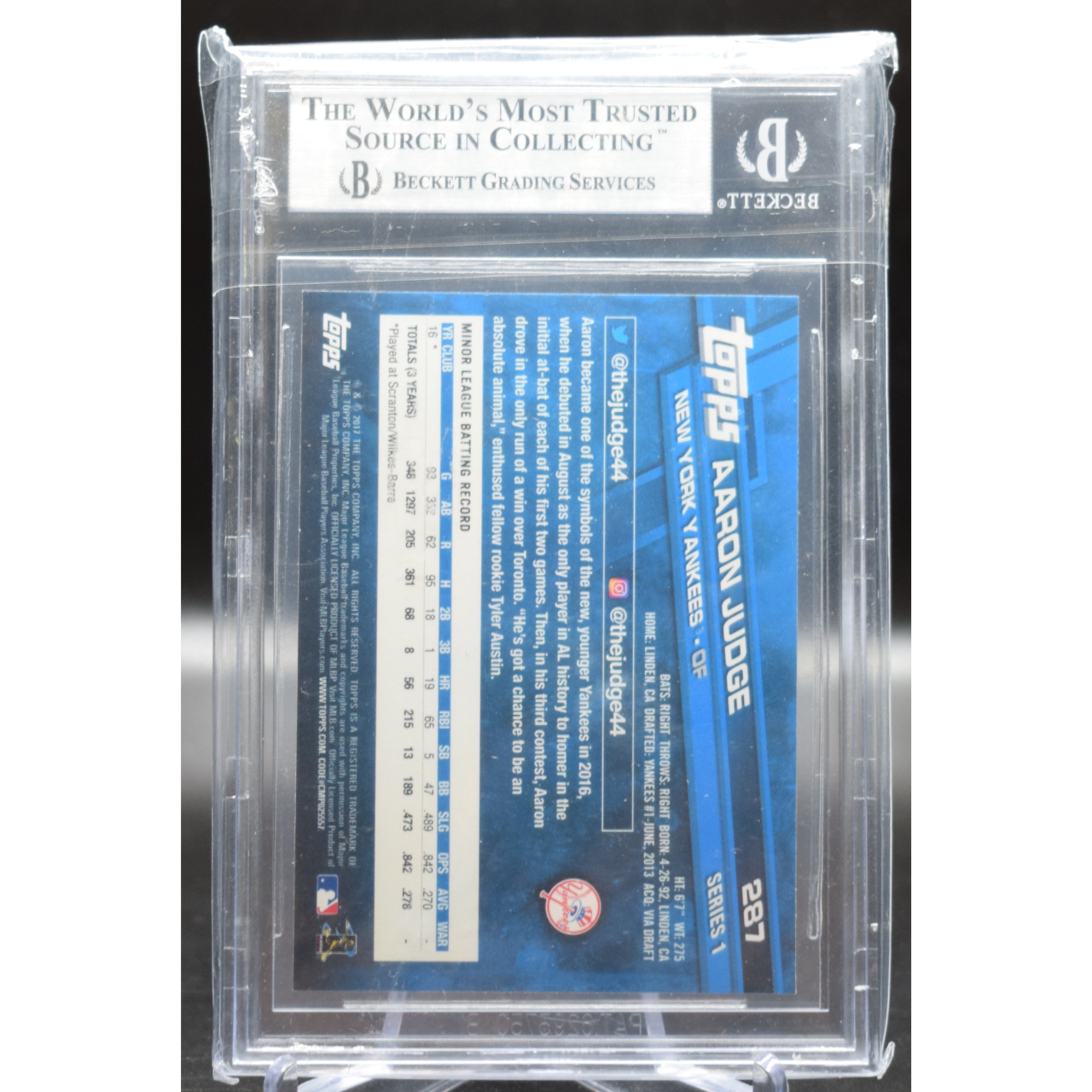 2017 Topps - Aaron Judge 287 - Arms over Railing - Beckett 9